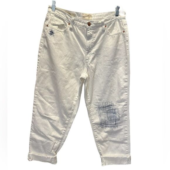EUC Universal Threads Women’s White High Rise Jeans Blue Embroidery- Size 8 - Picture 2 of 8